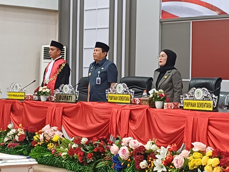 Rapat Paripurna Pengambilan Sumpah Jabatan Dua Wakil Pimpinan DPRD Rokan Hulu