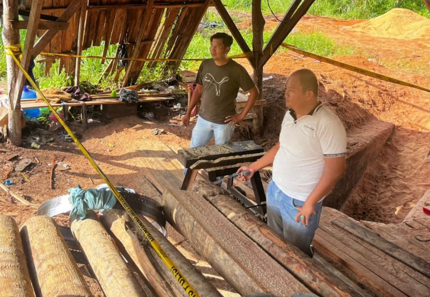 Gerebek tempat pengolahan kayu hasil Ilegal Logging, Polres Kampar Amankan Tual Kayu dan 3 Tersangka