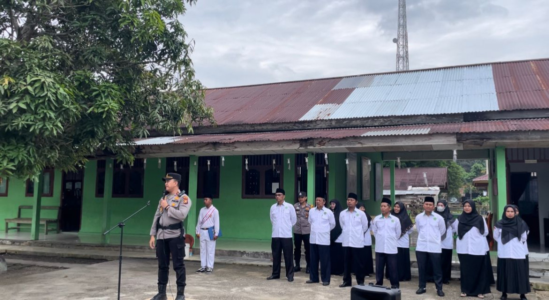 Razia Sepatu dan Peci Ala Kapolsek LBJ, Ternyata Ini Tujuannya