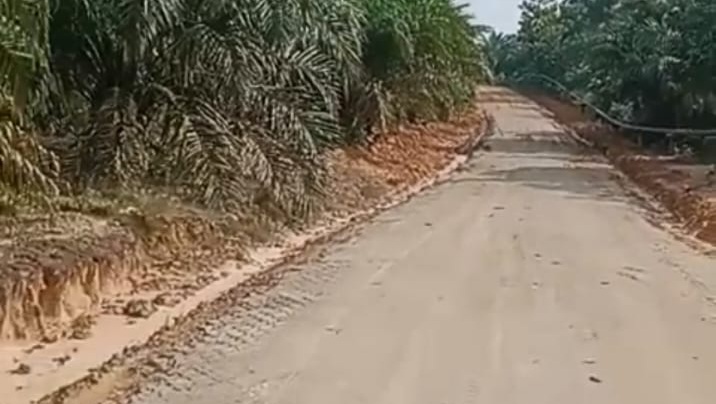 Akses Utama Masyarakat Diperbaiki, Warga Suka Pulung Sampaikan Terimakasih Kepada Pemkam Minas Barat Dan PHR