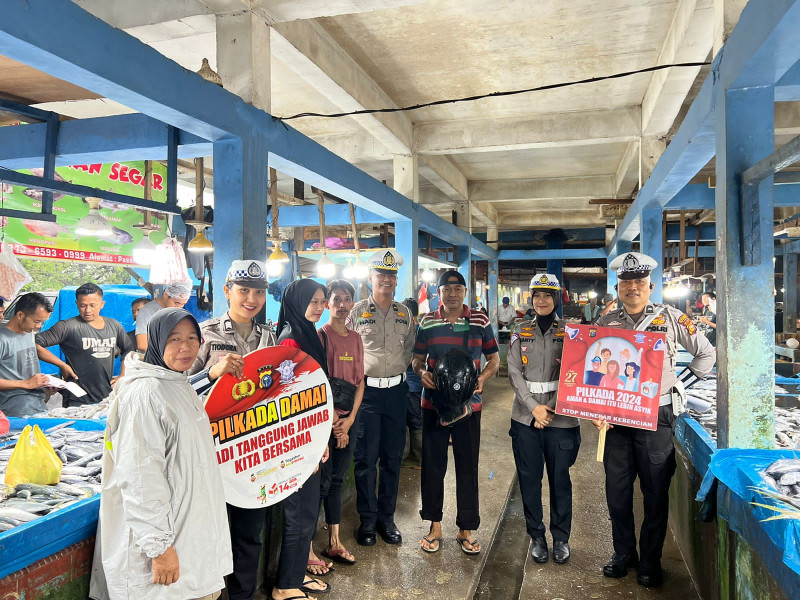 Satlantas Polres Pelalawan Blusukan di Pasar Tradisional untuk Ciptakan Kamtibmas Pilkada Damai